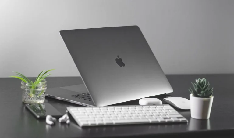 MacBook Terbaik Apple Panduan Memilih Laptop Premium yang Tepat di Tahun 2025